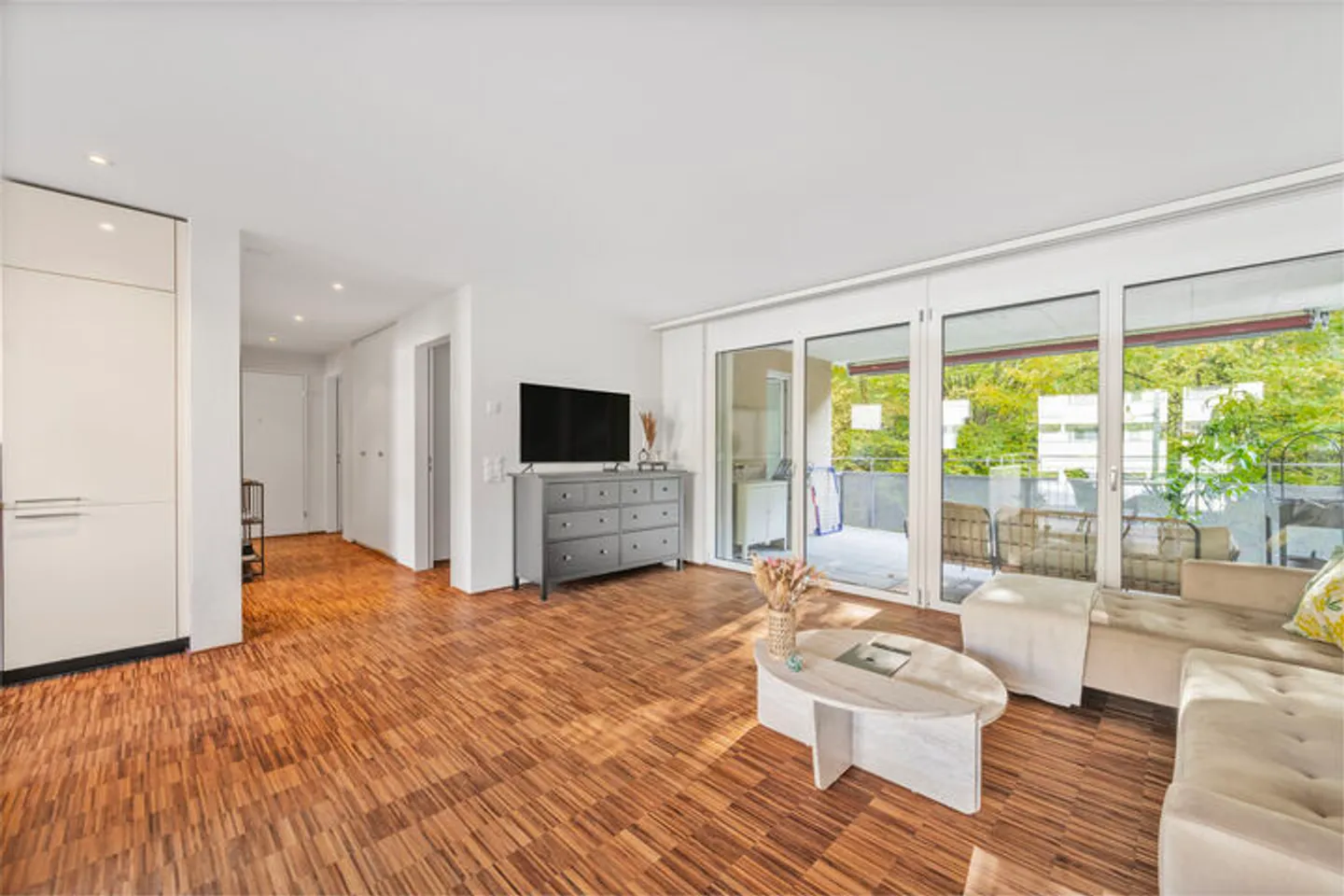 CLEVER AND MODERN IN THE CENTER - Photo 2 of 8