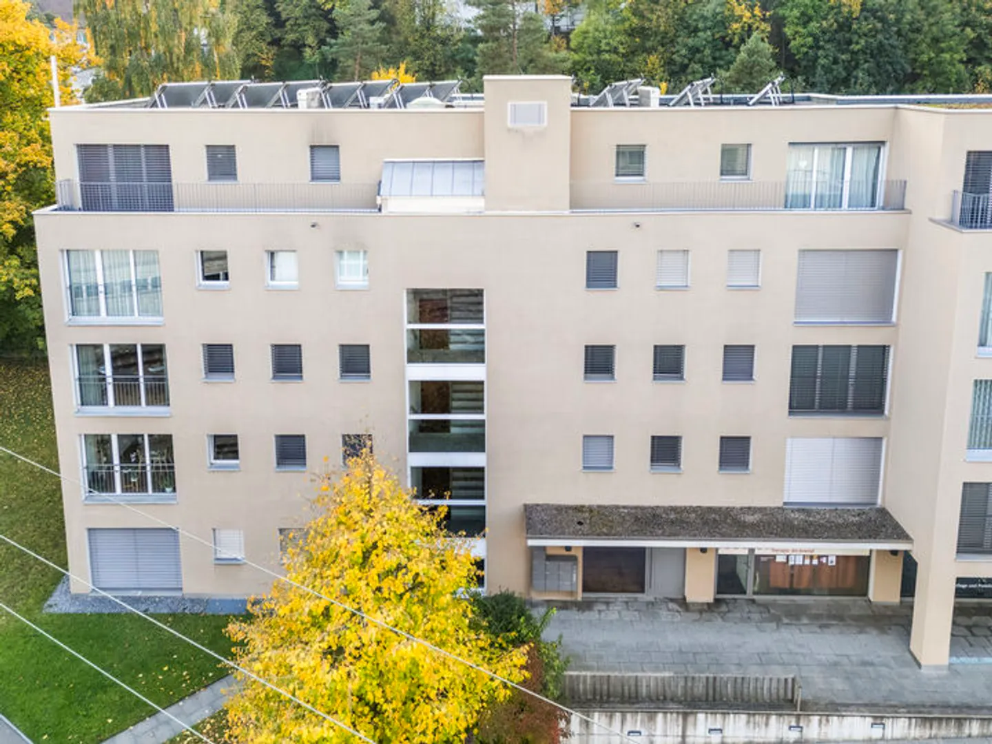 CLEVER AND MODERN IN THE CENTER - Photo 7 of 8