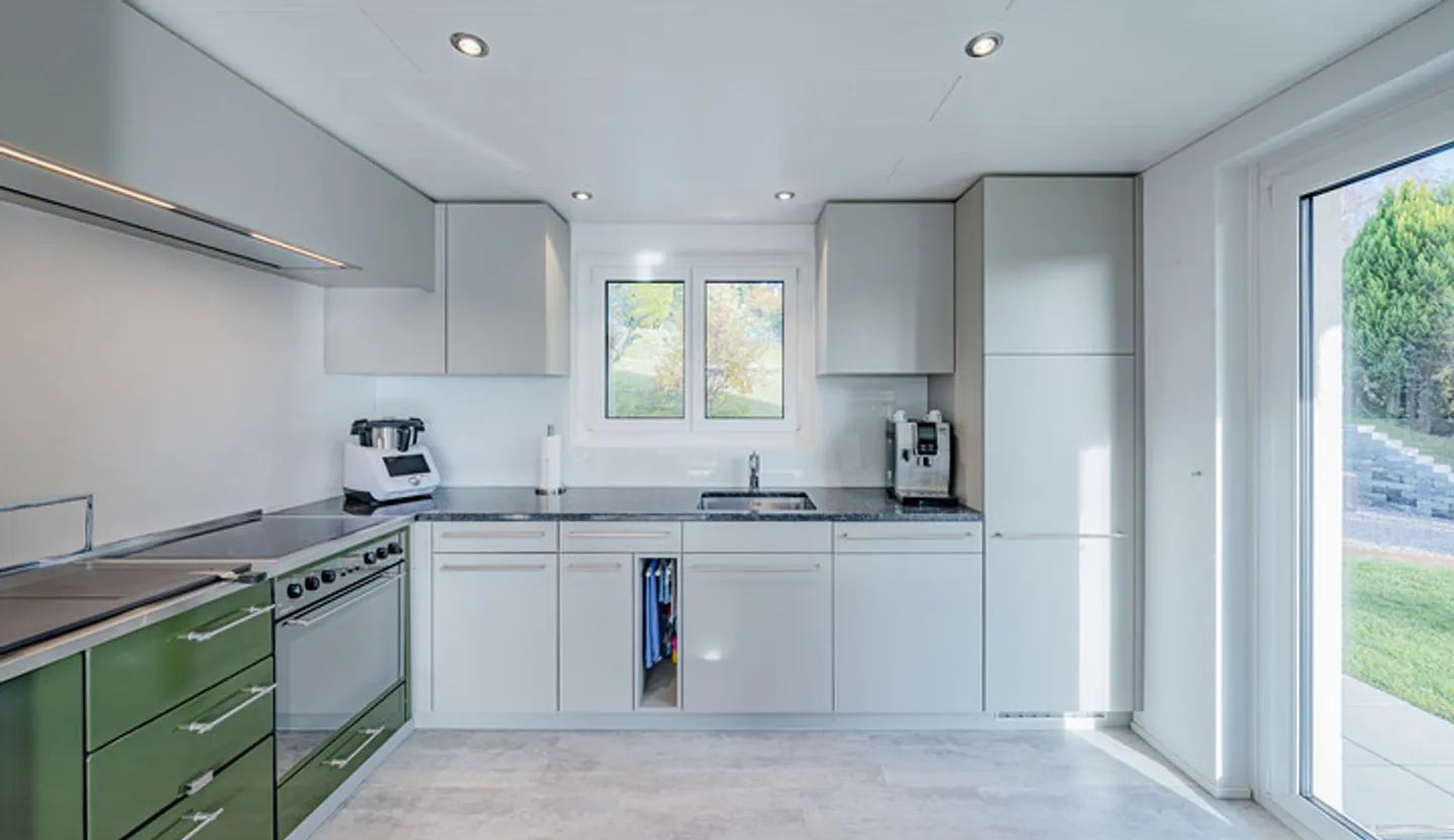 CHARMING COUNTRY HOUSE IN A QUIET GREEN LOCATION - Photo 4 of 8