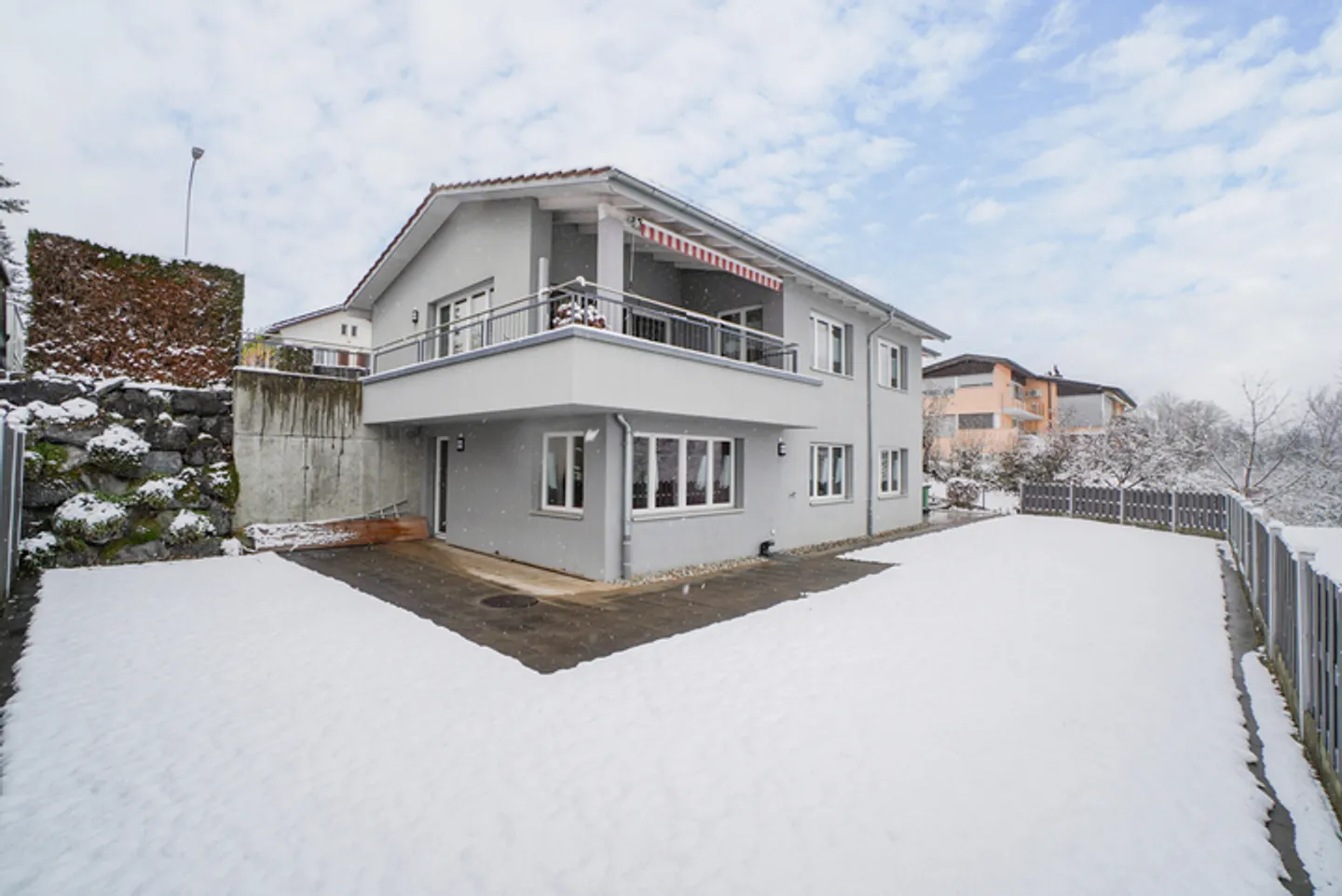 IDEALES FAMILIENZUHAUSE MIT GARTEN, POOL UND VIEL PLATZ - Foto 1 von 8