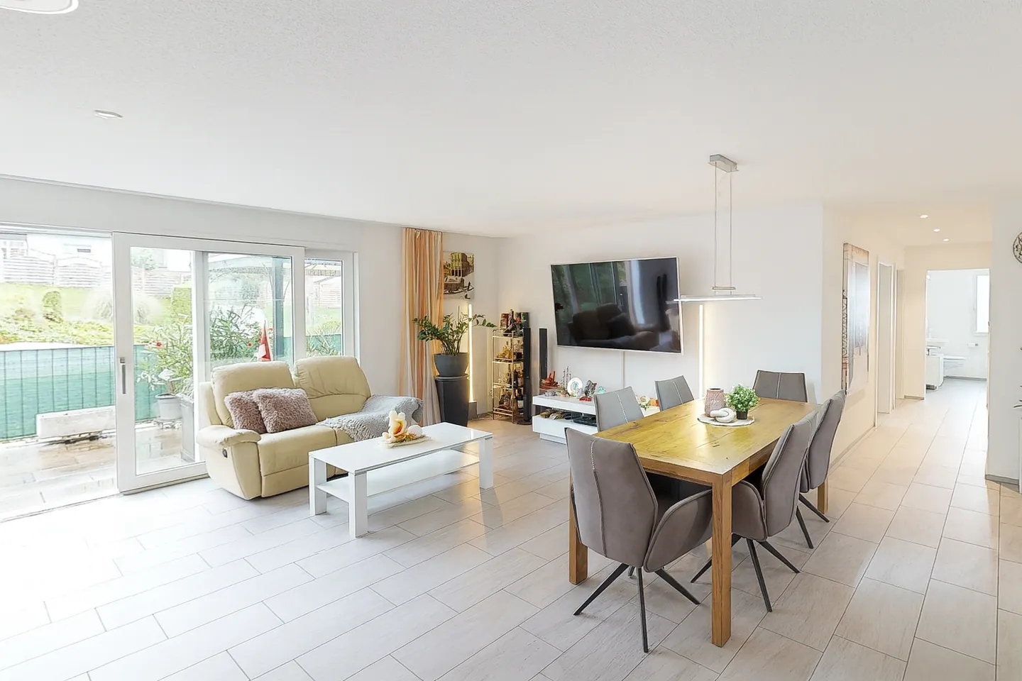 VIVERE MODERNO, GODERE DELLA CAMPAGNA - APPARTAMENTO IN CONDOMINIO A WYNENTAL - Foto 1 di 9