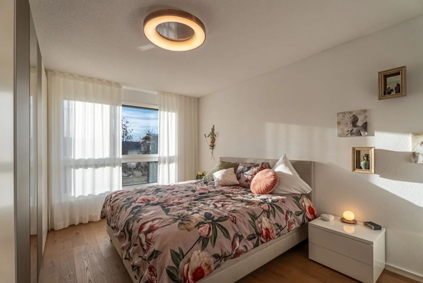 FORMIABLE ATTIC IN THE GREEN - Photo 4 of 8