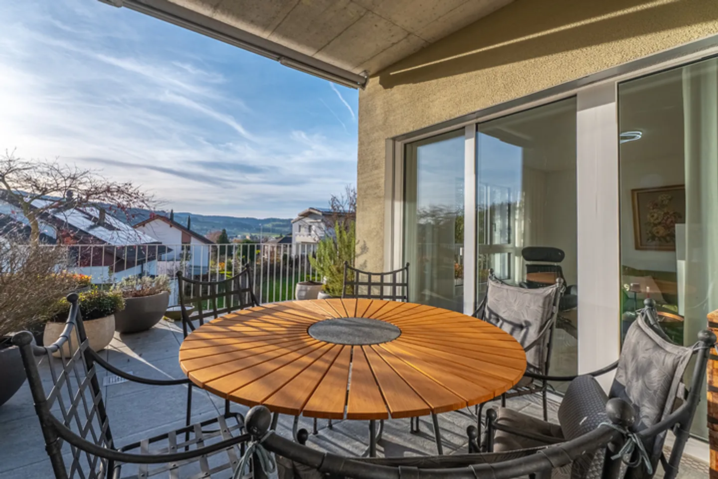 FORMIABLE ATTIC IN THE GREEN - Photo 6 of 8