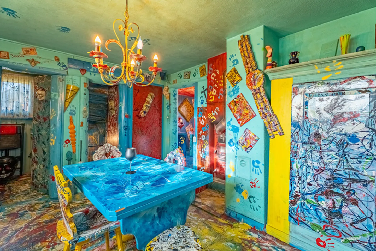 FARBRAUSCH IN OBERKIRCH - WOHNEN IM KUNSTWERK - Foto 3 von 8