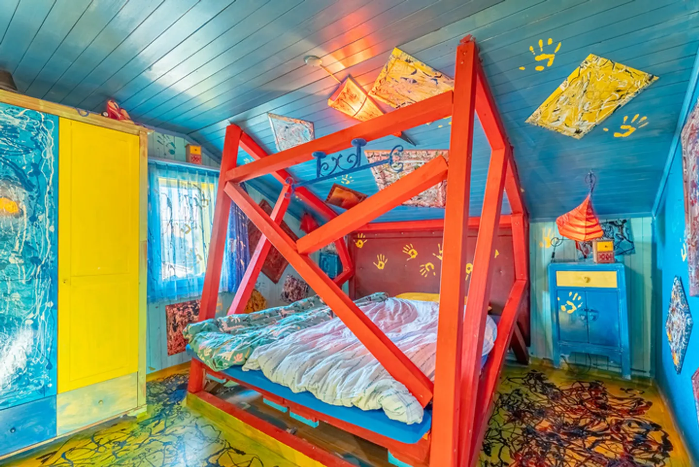 FARBRAUSCH IN OBERKIRCH - WOHNEN IM KUNSTWERK - Foto 4 von 8