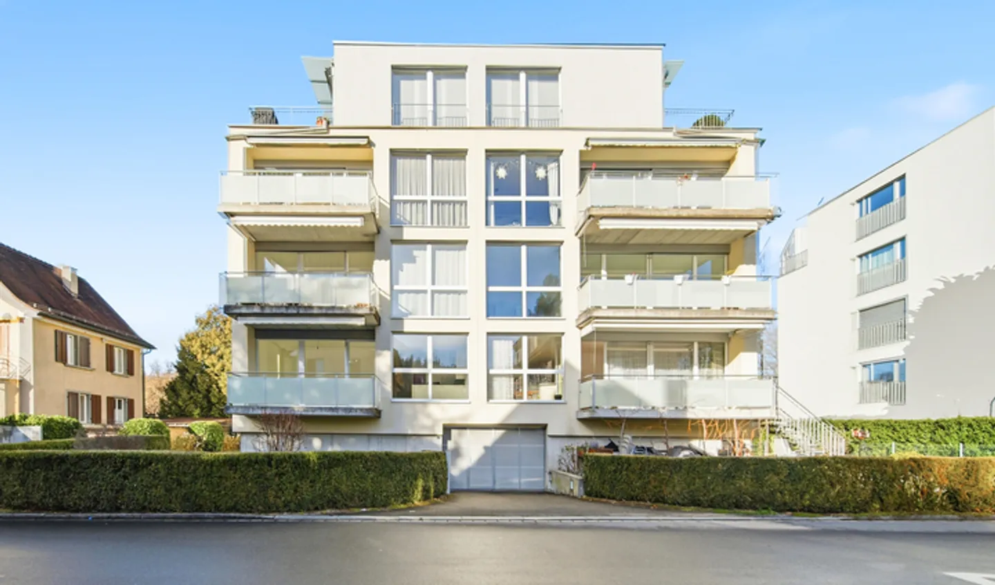 CLEVER CITY APARTMENT IN ZURICH - Photo 8 of 8