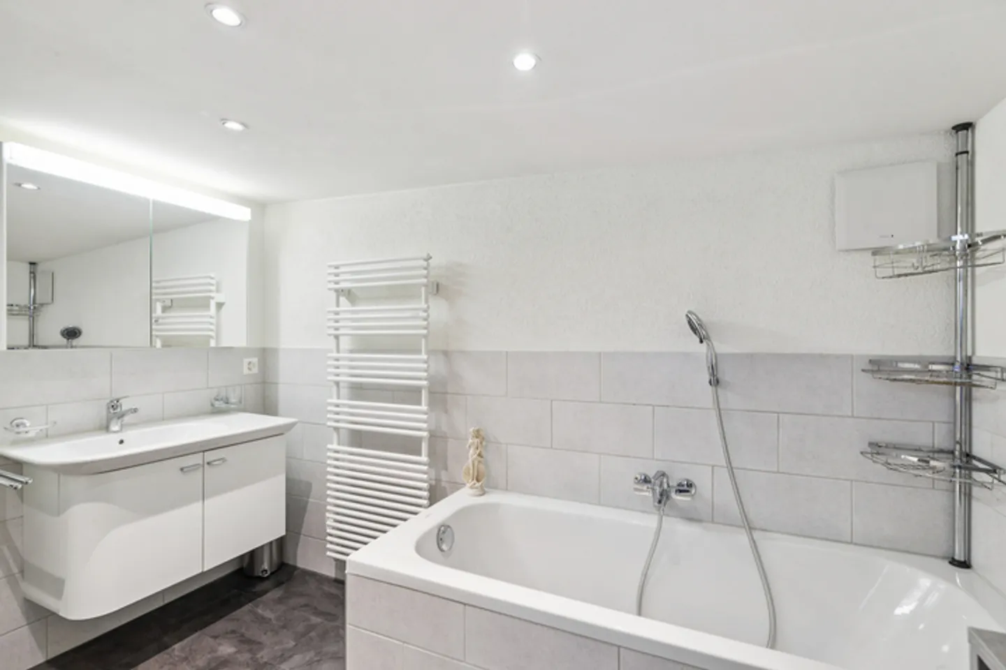 EIN ZUHAUSE MIT RAUM ZUM LEBEN - Foto 6 von 8