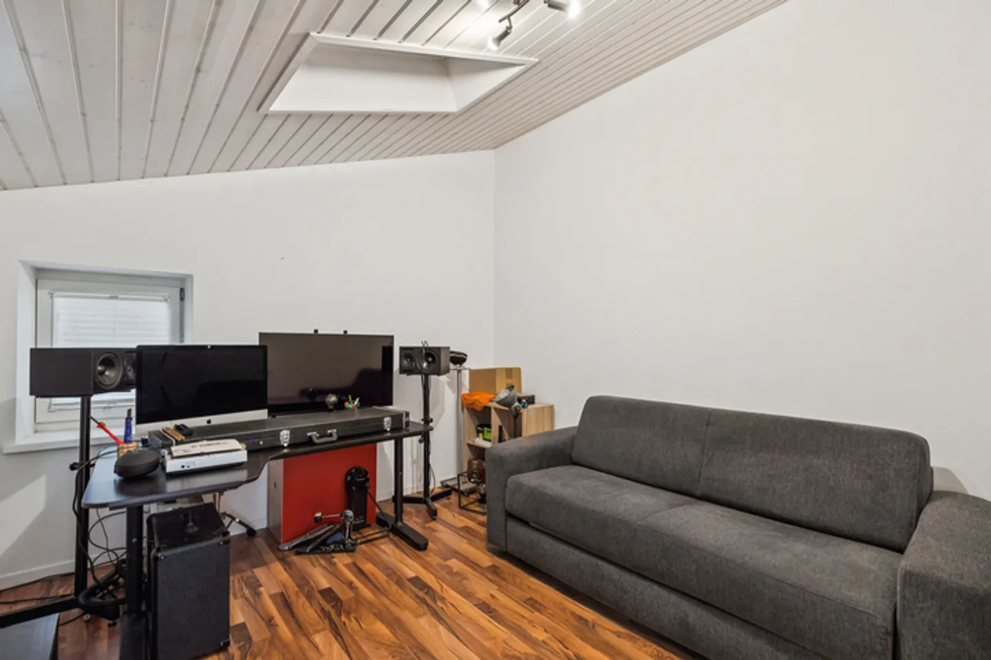 EIN ZUHAUSE MIT RAUM ZUM LEBEN - Foto 3 von 8