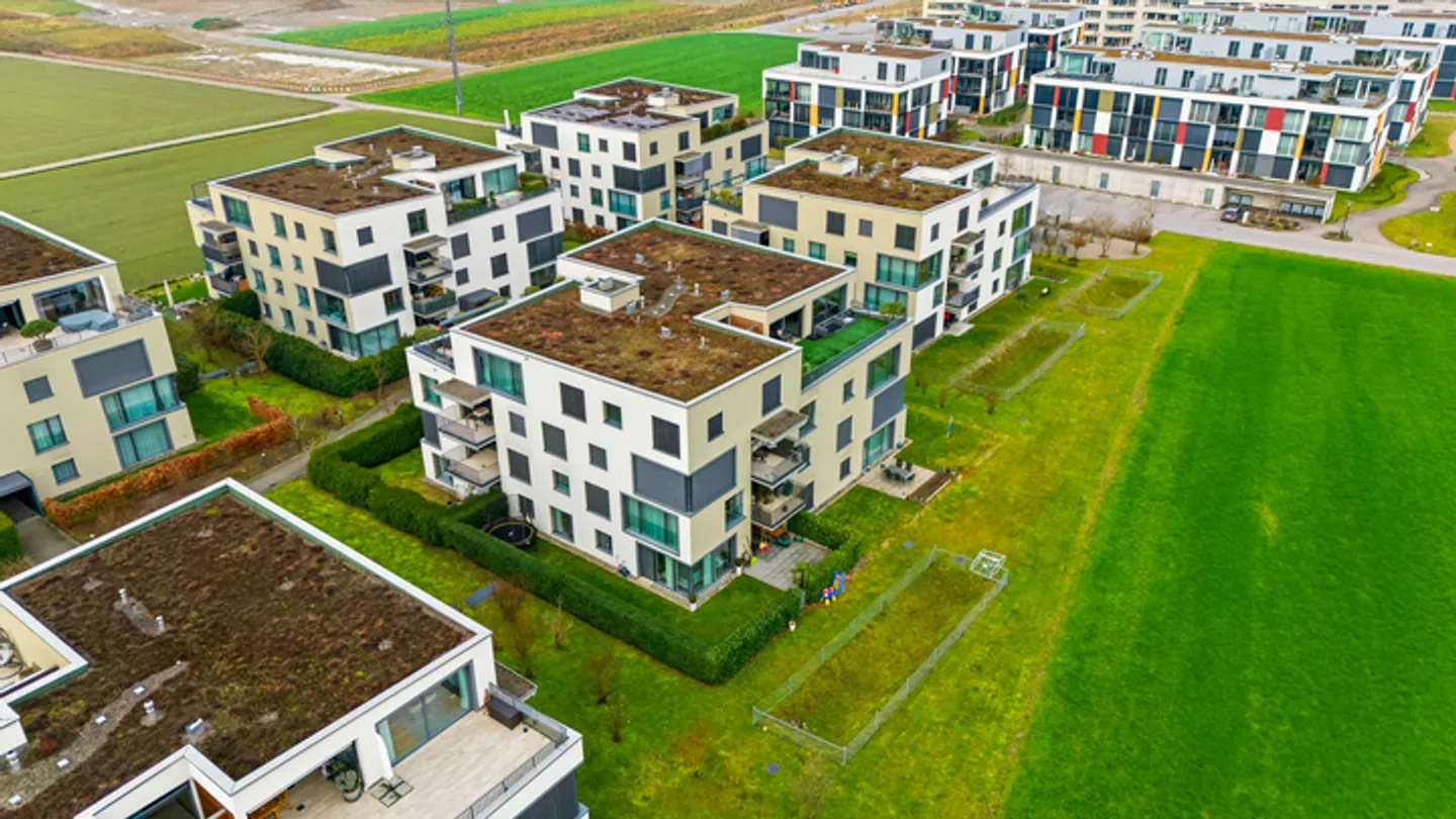 MODERNE GARTENWOHNUNG IM GRÜNEN - Foto 7 von 8