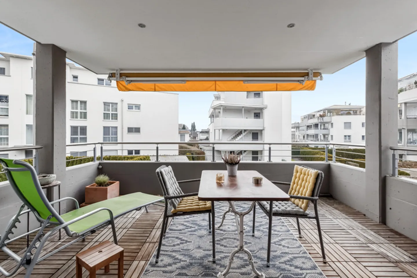 SPACIOUS & MODERN 4.5 ROOM APARTMENT IN AADORF - Photo 7 of 9