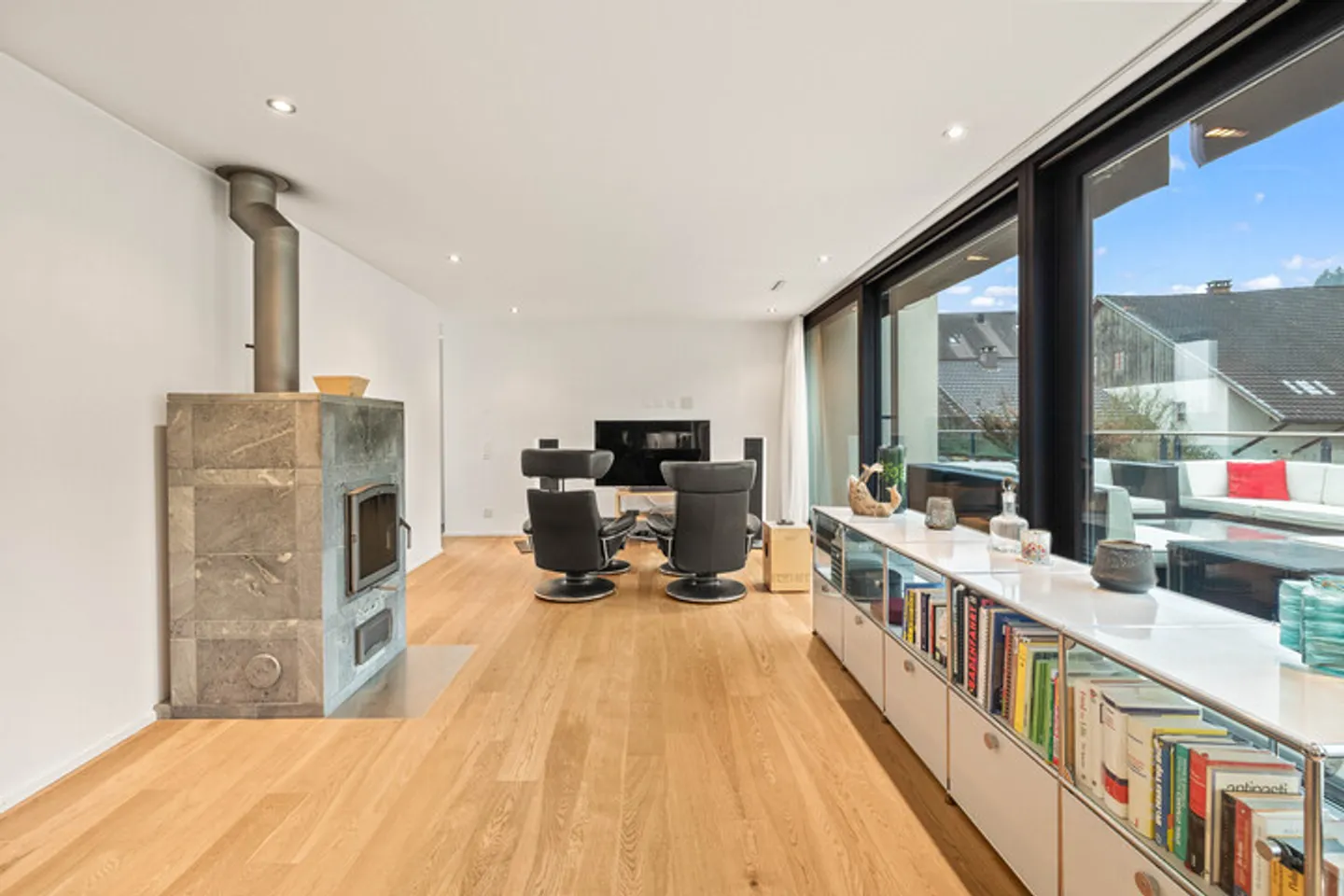 TERRACE AND VIEW SPECTACLE IN VILLMERGEN - Photo 4 of 8