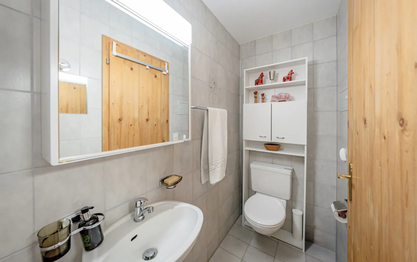 HOLIDAY HAPPINESS IN AROSA - 3.5 ROOM APARTMENT WITH FANTASTIC VIEW - Photo 5 of 9