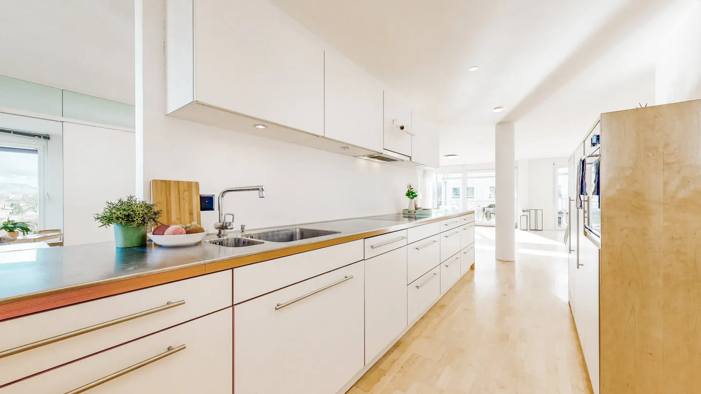 SMART 3.5 ROOM APARTMENT ON 116 M² - Photo 3 of 8