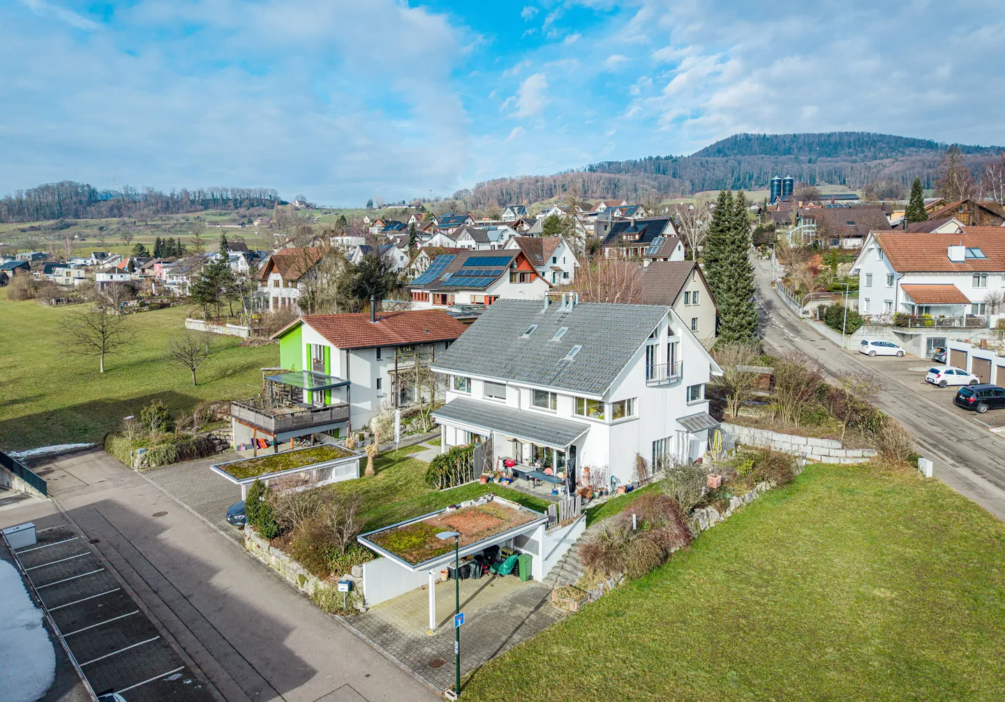 COZY SEMI-DETACHED HOUSE WITH VERSATILE SPACE OFFER - Photo 8 of 8