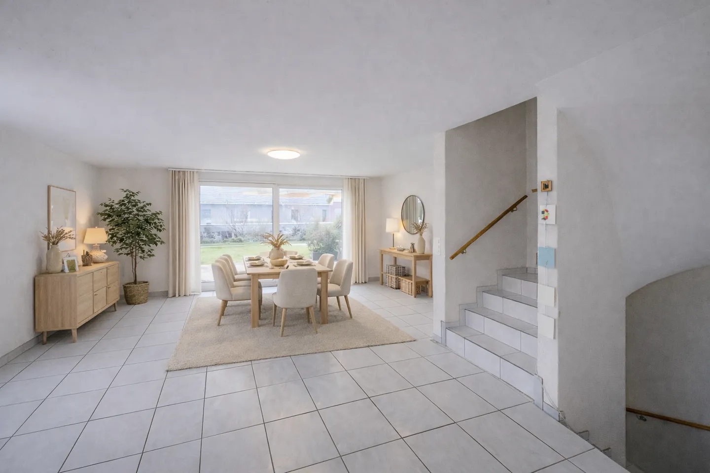 COZY SEMI-DETACHED HOUSE WITH VERSATILE SPACE OFFER - Photo 2 of 8