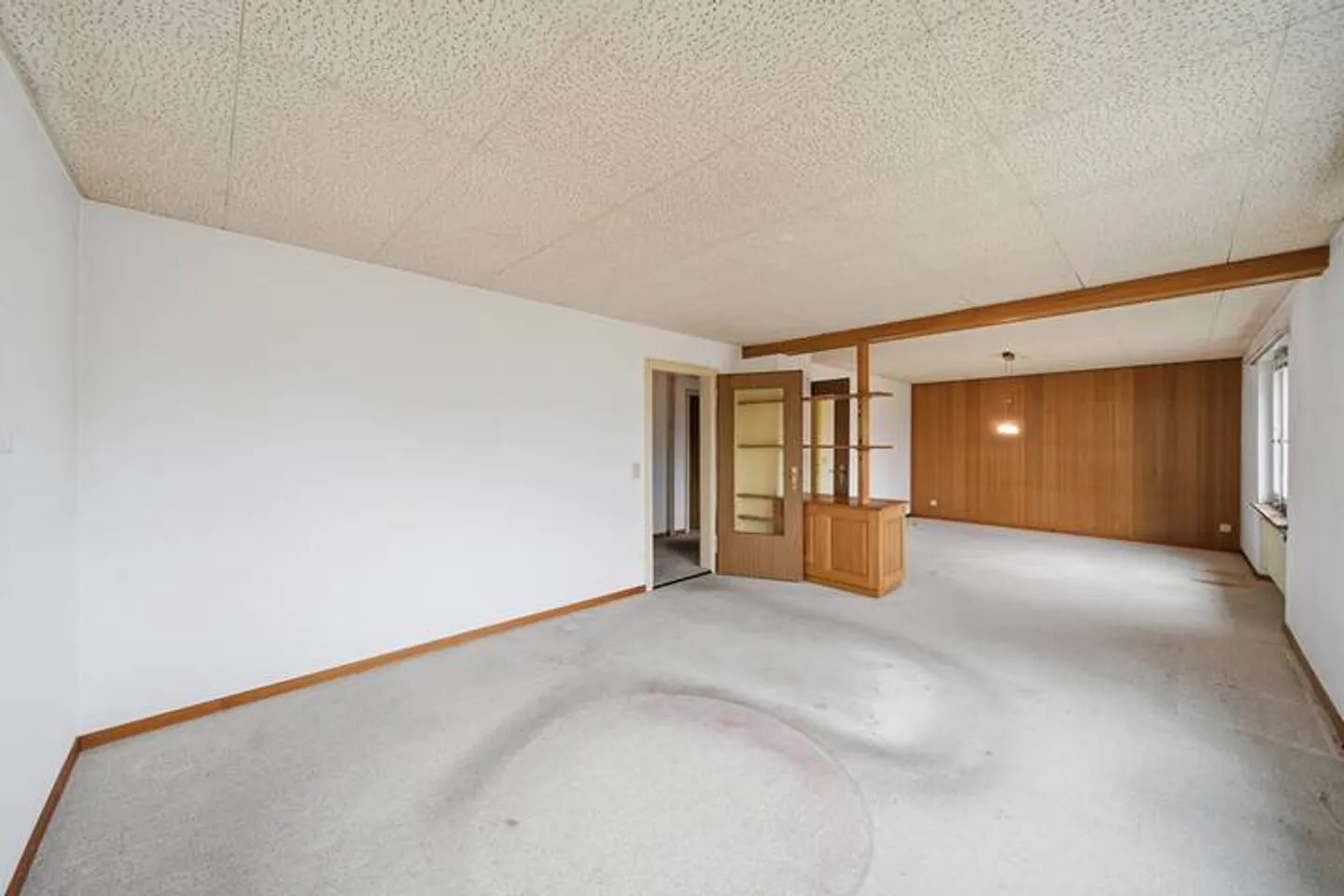 Charmante maison individuelle de 5,5 pièces dans un quartier résidentiel calme de Pieterlen - Photo 5 sur 9