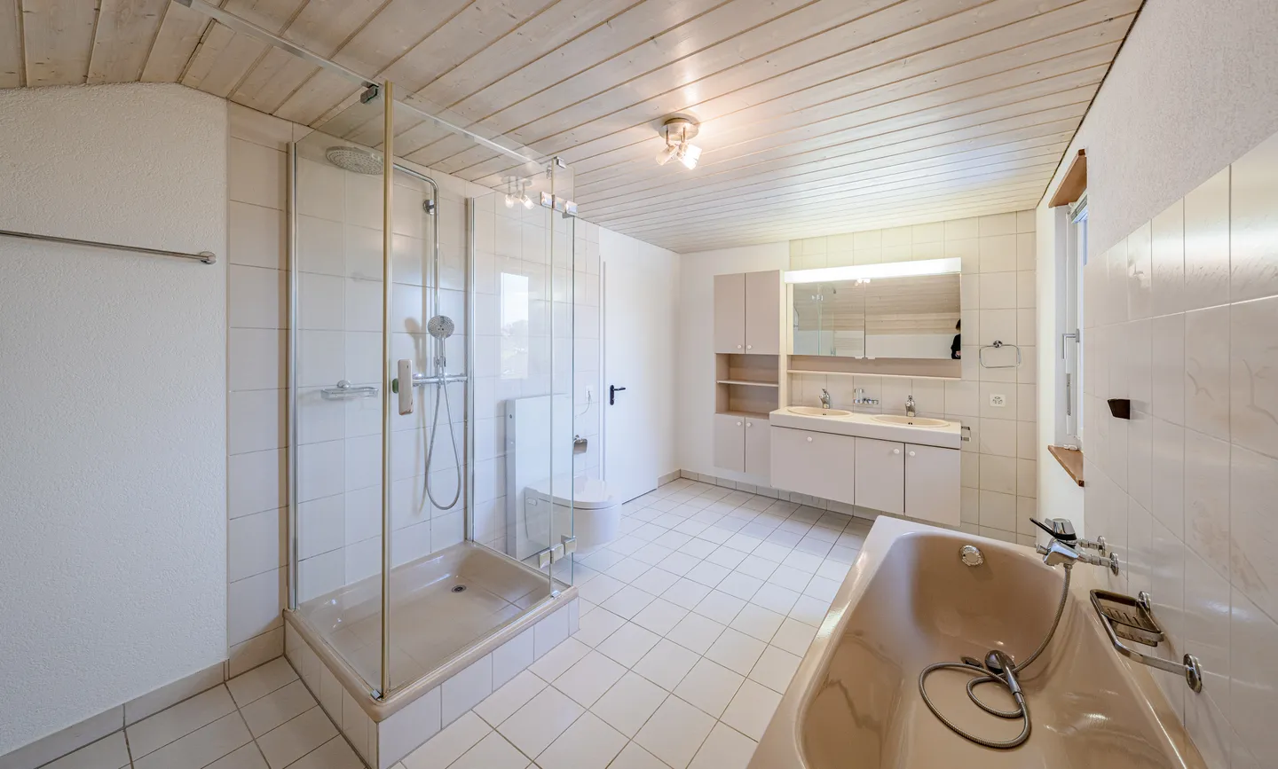 Charming Family Home by the Forest - Photo 6 of 8