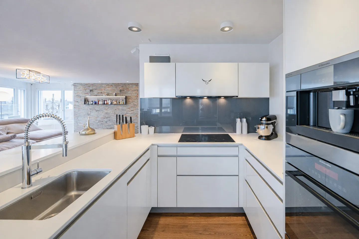 Moderne Wohnung mit grosser Terrasse - Foto 4 von 9