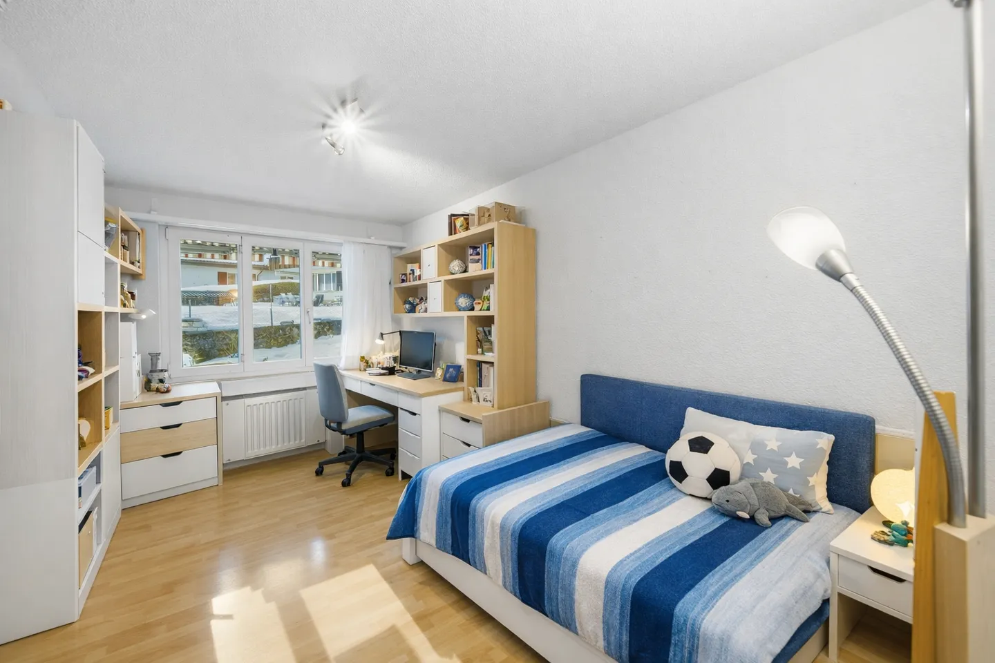 WOHNEN MIT ALPENPANORAMA - 4.5 ZIMMER GARTENWOHNUNG - Photo 3 sur 8