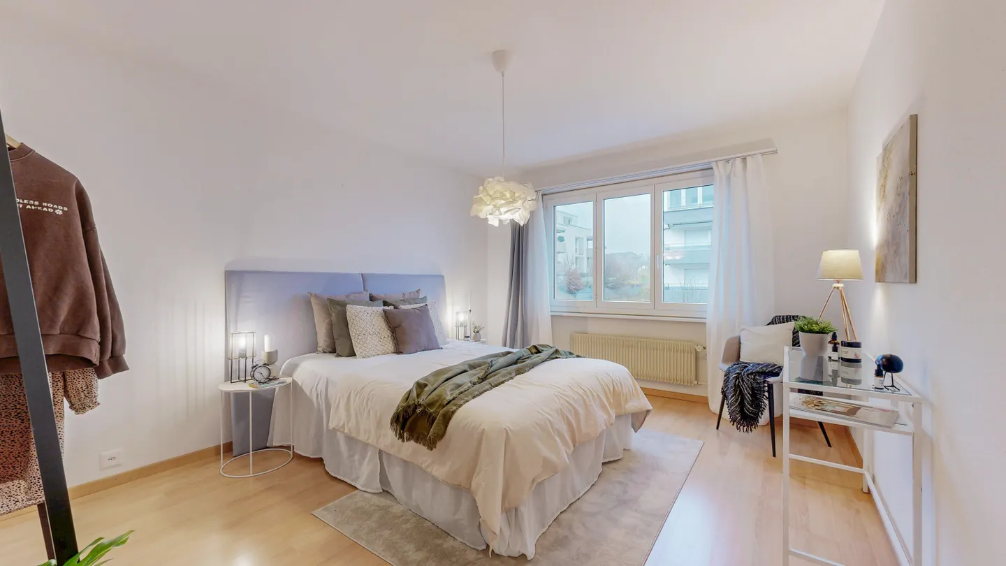 COMFORT ABITATIVO, VISTA LAGO E PISCINA A LA NEUVEVILLE - Foto 4 di 9