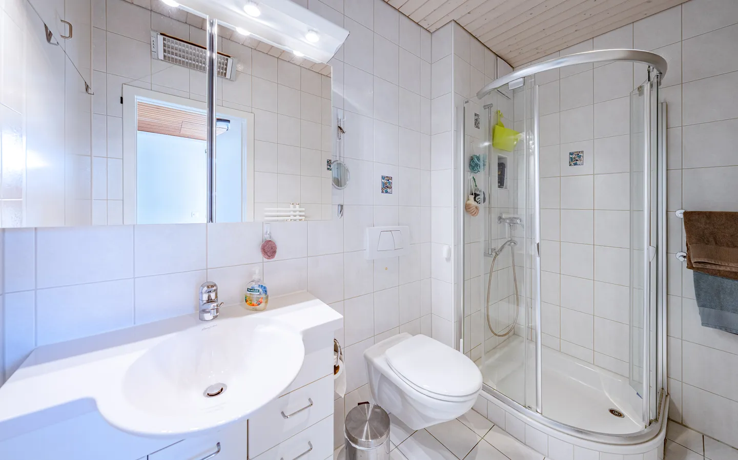 LIVING AT MOOSSEE - Photo 6 of 9