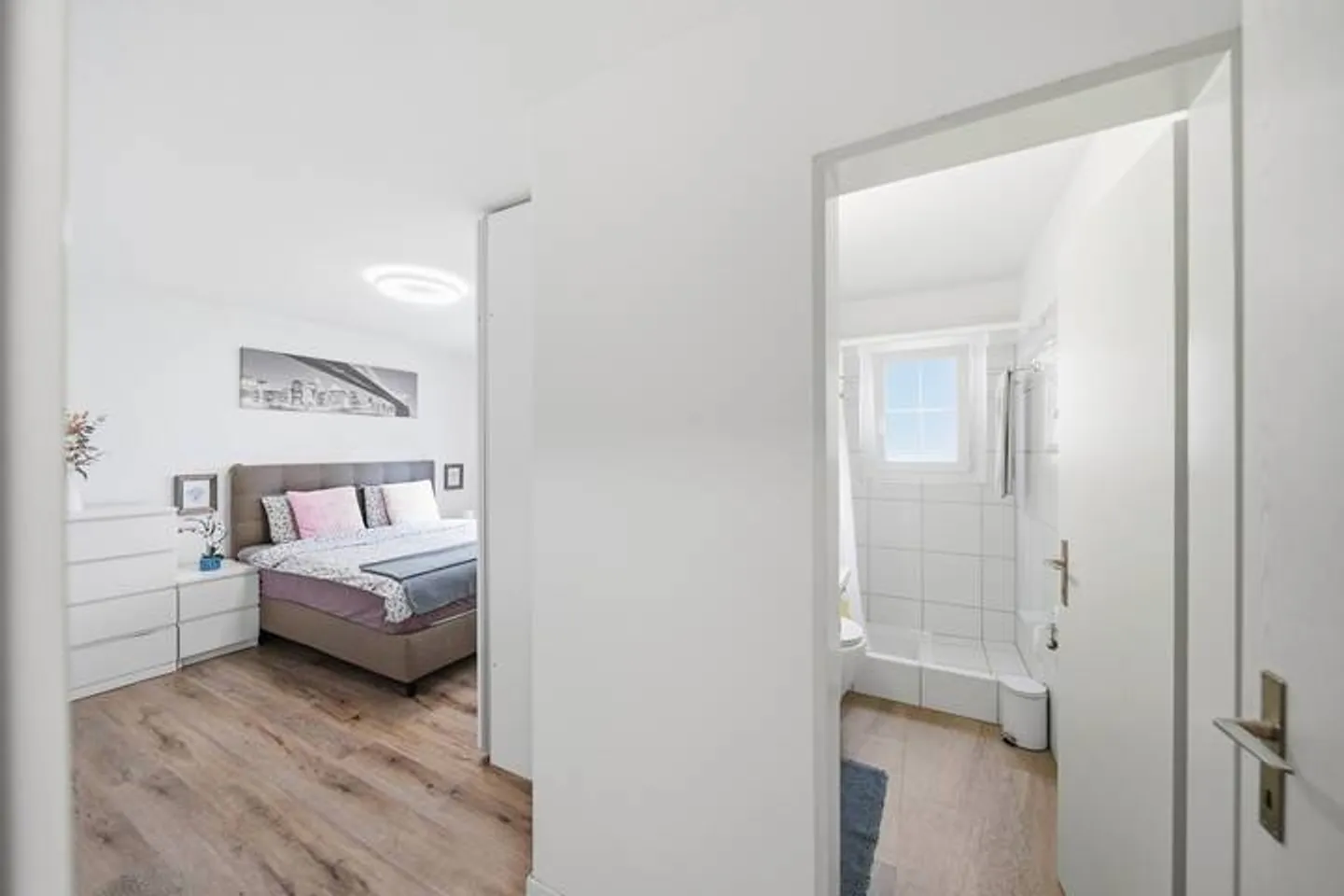 ATTRAENTE APPARTAMENTO CON GIARDINO DI 4.5 LOCALI - Foto 8 di 9