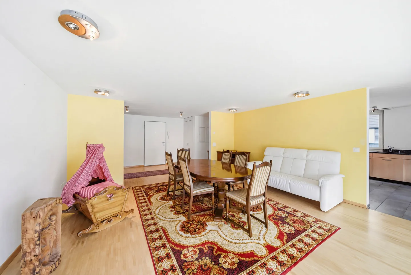 Geräumige Wohnung in Appenzell - Foto 2 von 9