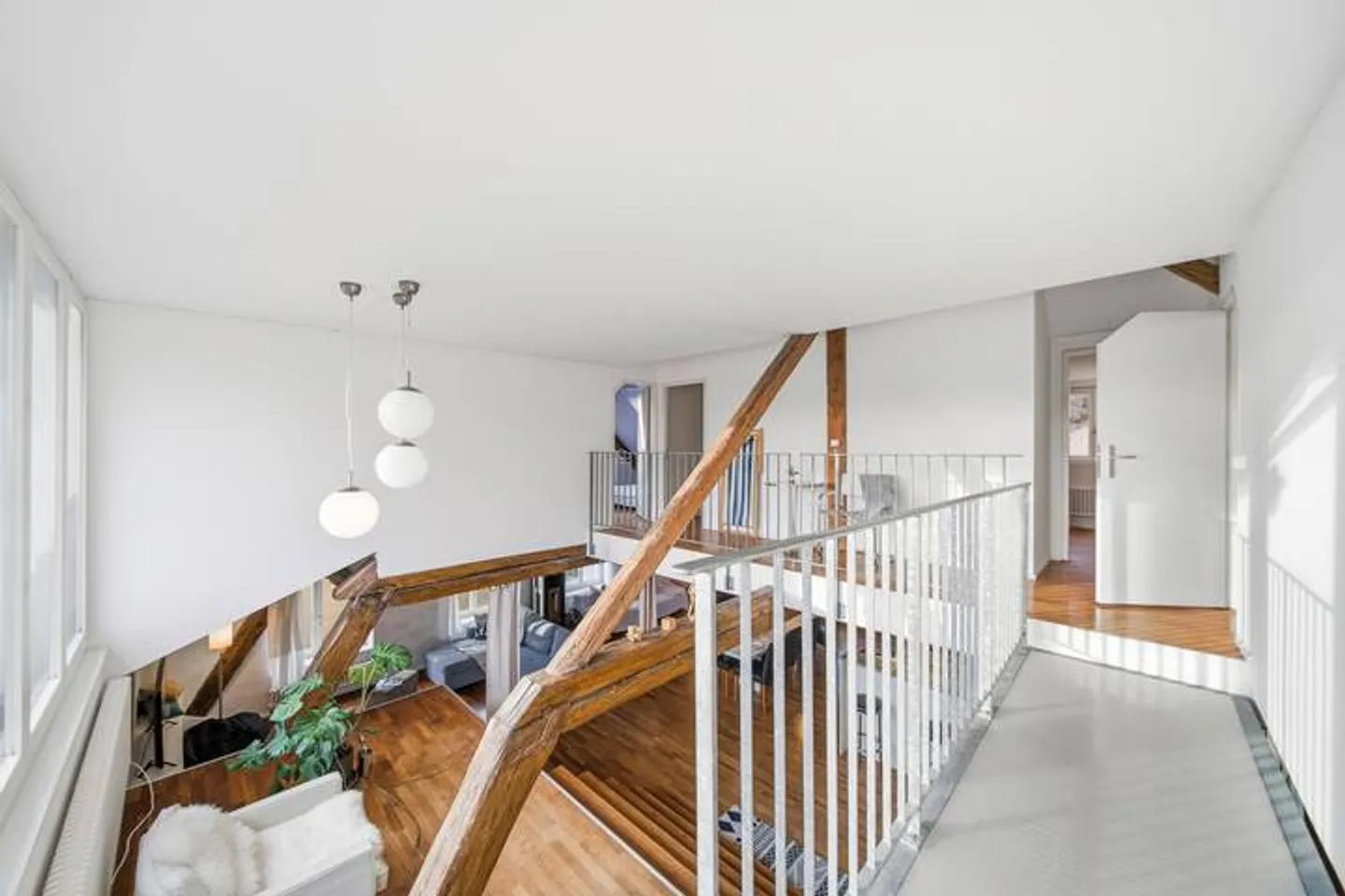 Historische Loft-Maisonette mit Terrasse - Foto 8 von 9