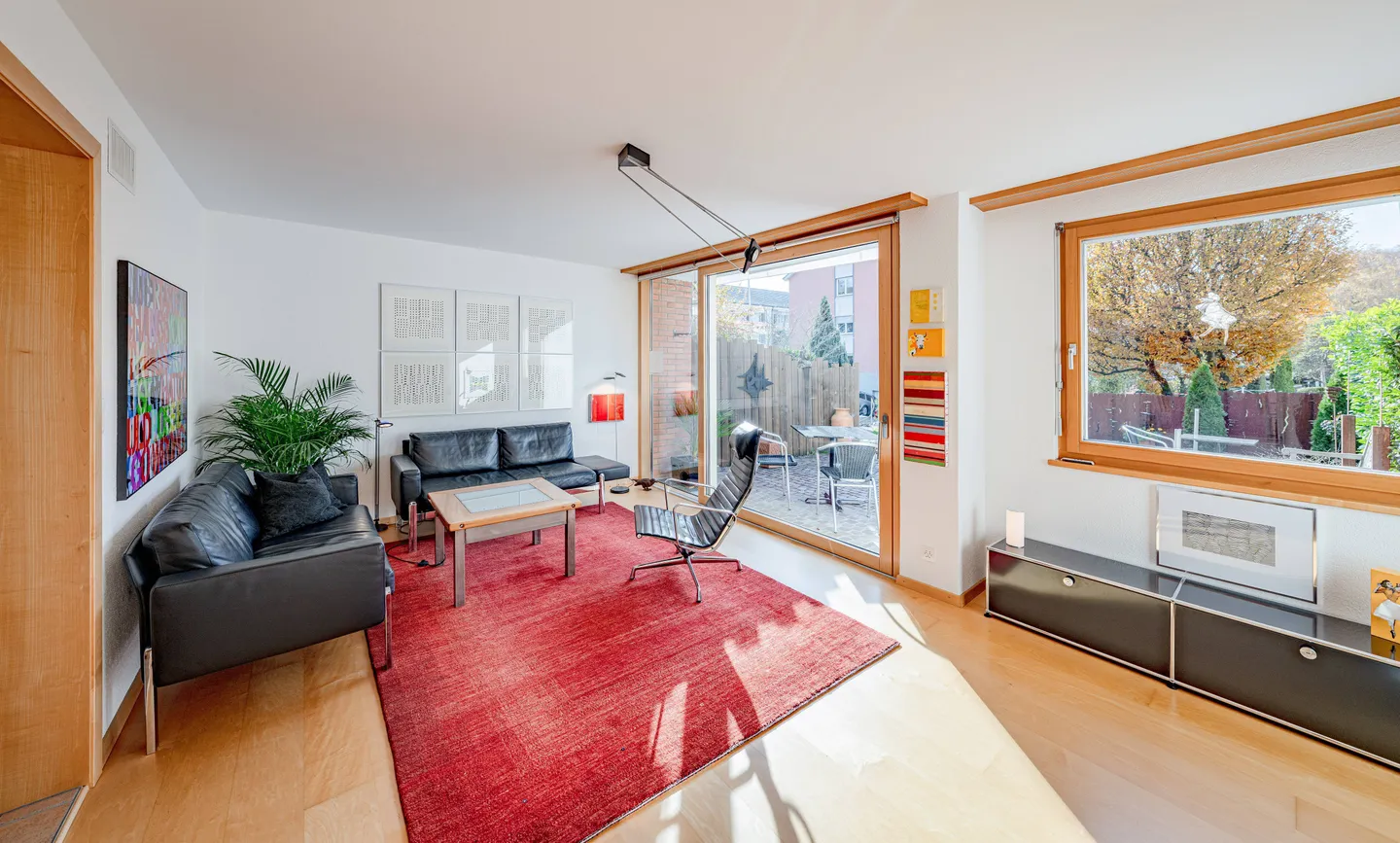 MODERN AND FULLY PRICED IN ITTIGEN - Photo 2 of 7