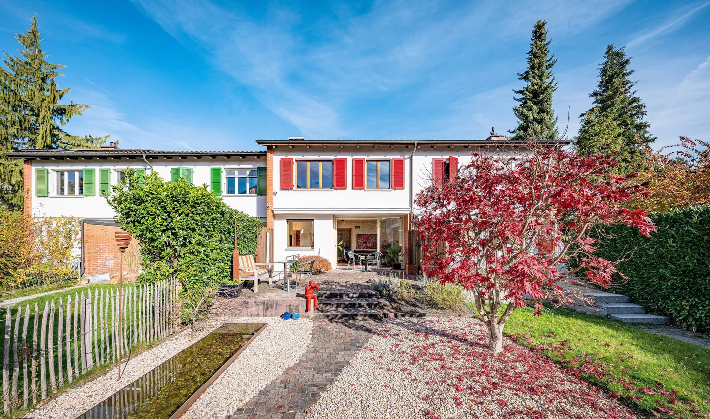 MODERN AND FULLY PRICED IN ITTIGEN - Photo 1 of 7