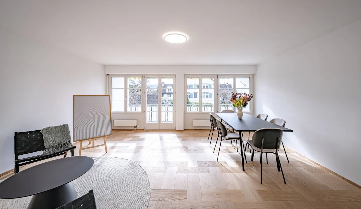 Renovierte Wohnung mit Seesicht - Foto 1 von 7