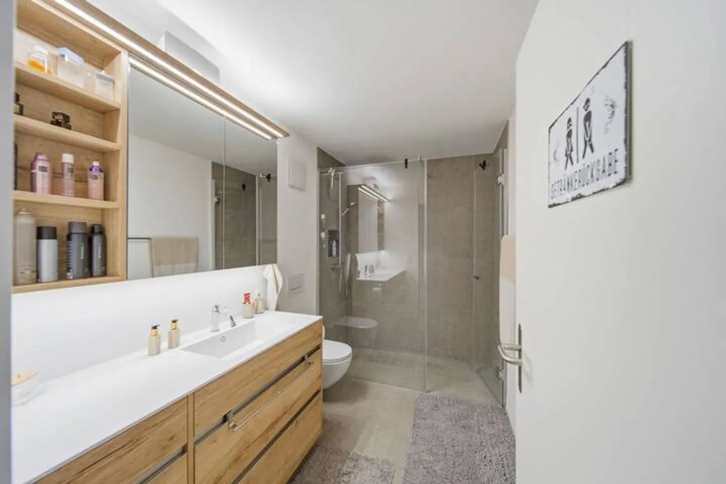 CLASSE E COMFORT NEL VERDE - NUOVO APPARTAMENTO DI 4.5 STANZE - Foto 5 di 9