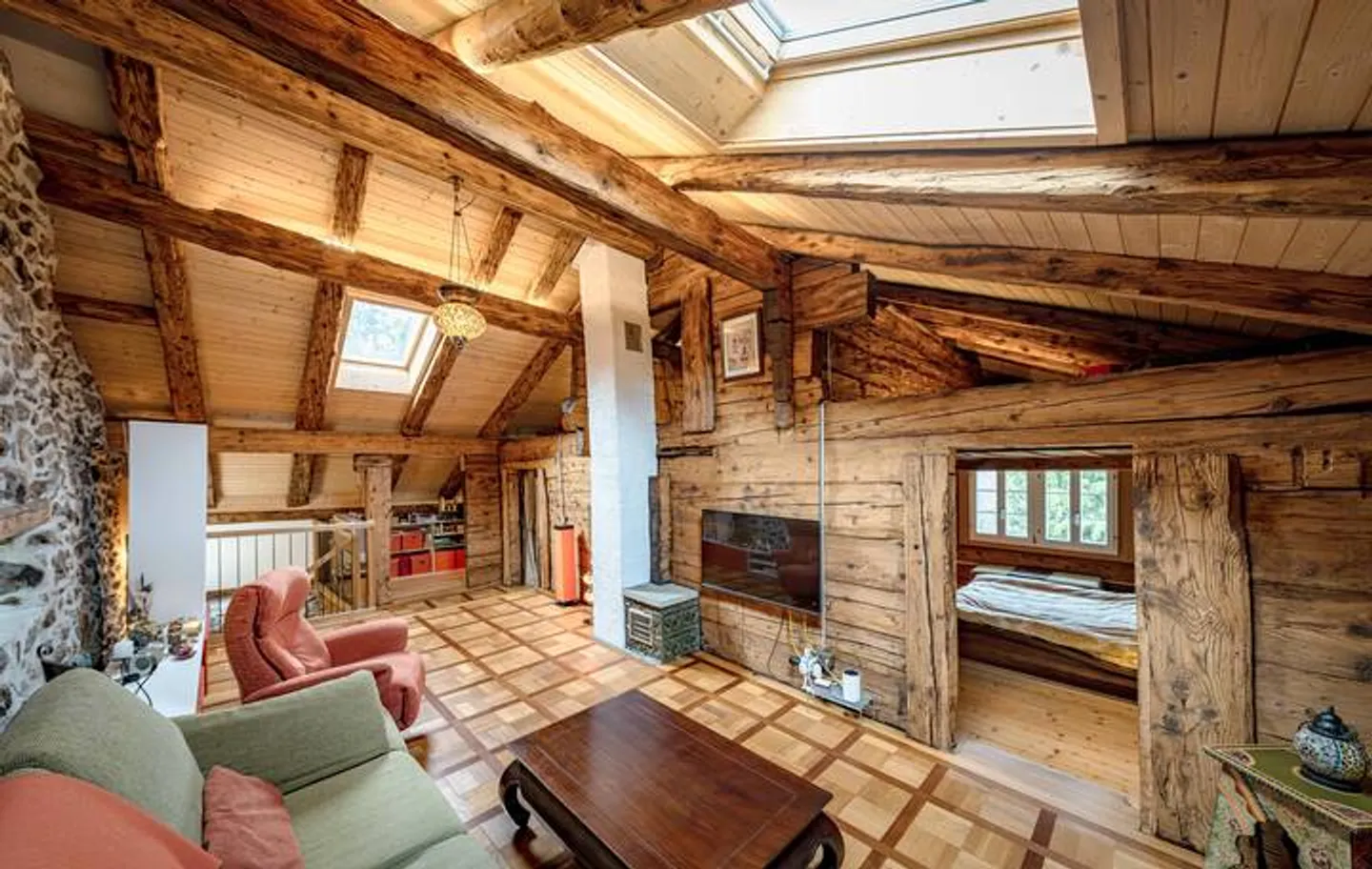 PROPRIETÀ STORICA IN UNA POSIZIONE PRIVILEGIATA A SEELISBERG - Foto 4 di 9