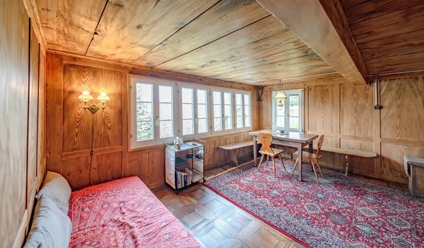 PROPRIETÀ STORICA IN UNA POSIZIONE PRIVILEGIATA A SEELISBERG - Foto 6 di 9