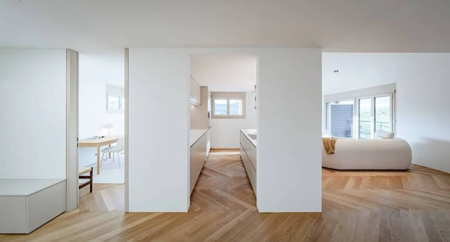 Stilvolle Terrassenwohnung mit Seeblick - Foto 3 von 9