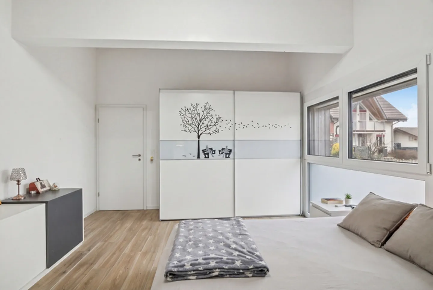 Modern Loft Apartment Near Aare - Photo 7 of 9