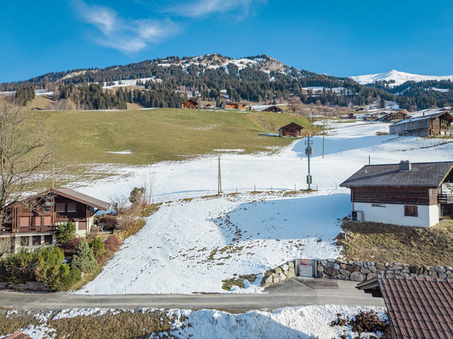 SUNNY LOCATION AT LENK - 747 m² BUILDING LAND WITH A DREAMLIKE MOUNTAIN PANORAMA - Photo 6 of 9