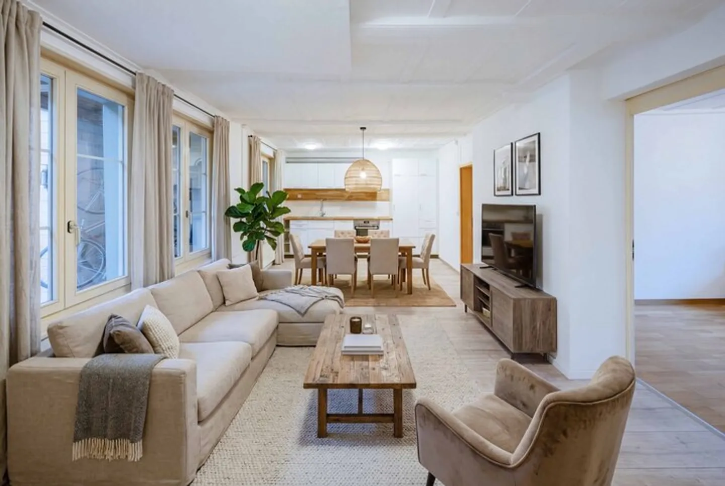 Charmantes Mehrfamilienhaus - Foto 3 von 8