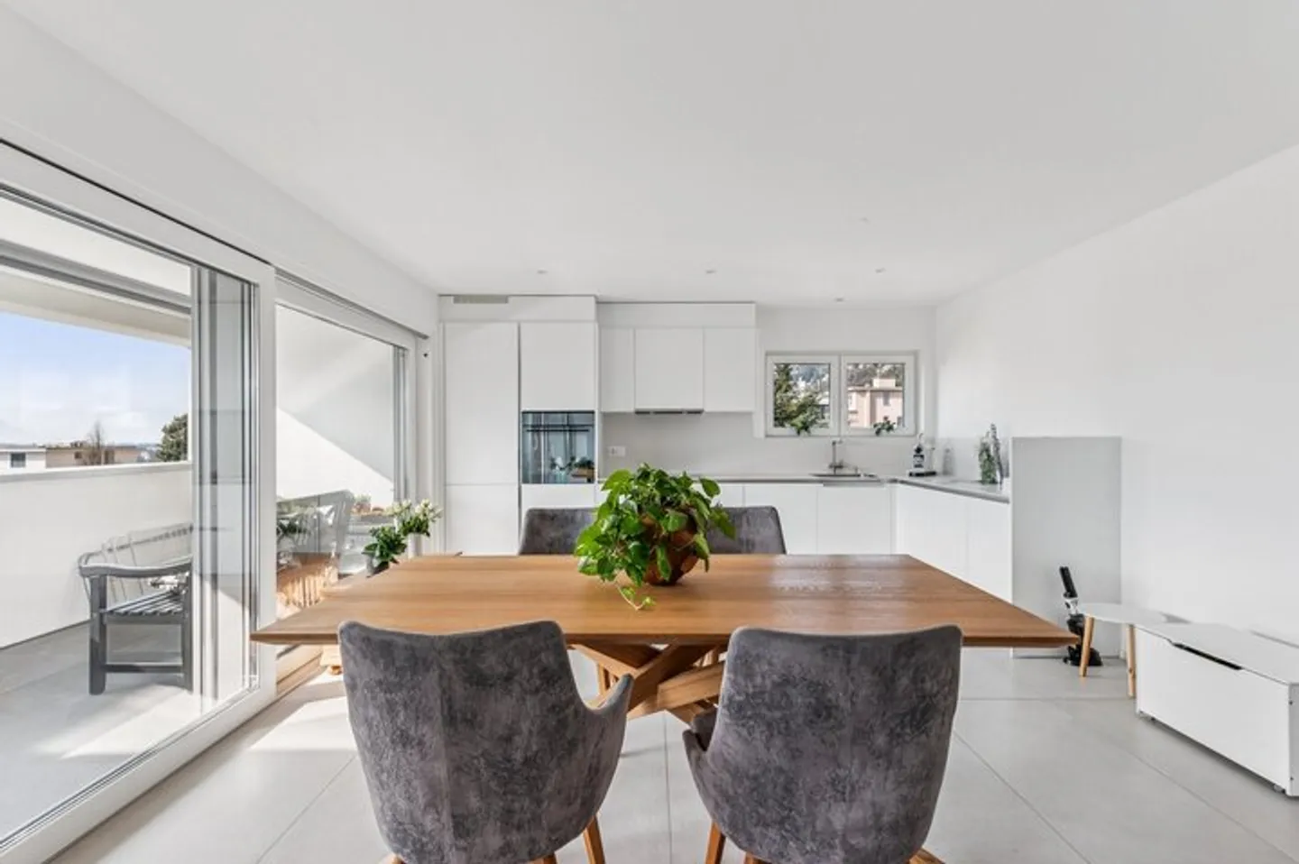 COMFORT MODERNO VICINO AL LAGO - Foto 3 di 9