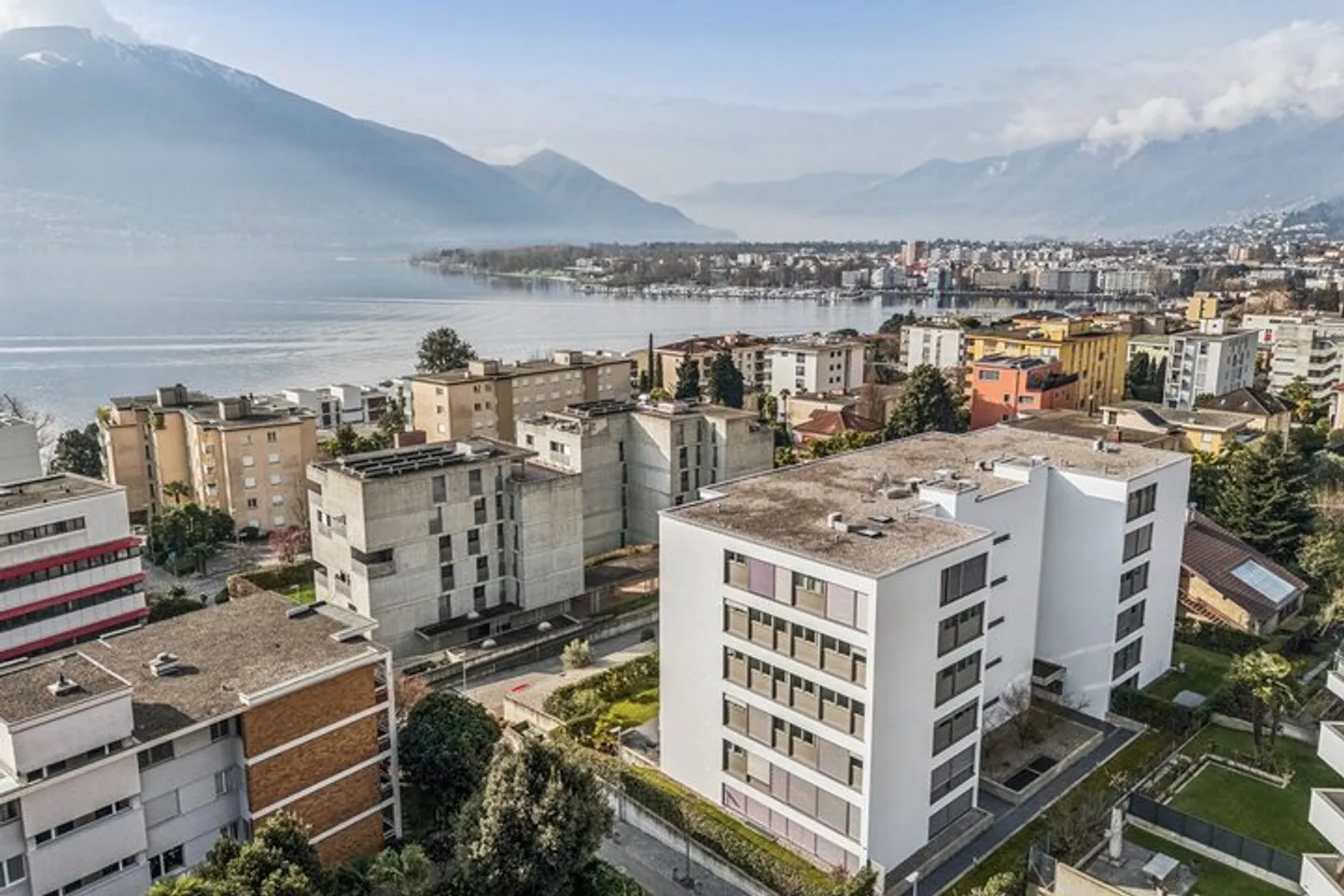 COMFORT MODERNO VICINO AL LAGO - Foto 8 di 9