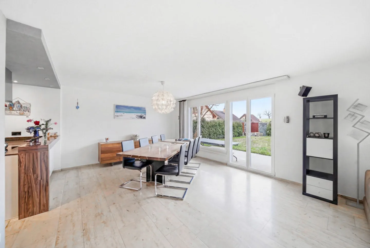 DETACHED 5.5 ROOM SINGLE-FAMILY HOUSE WITH POOL - WATT ELSE? - Photo 3 of 9