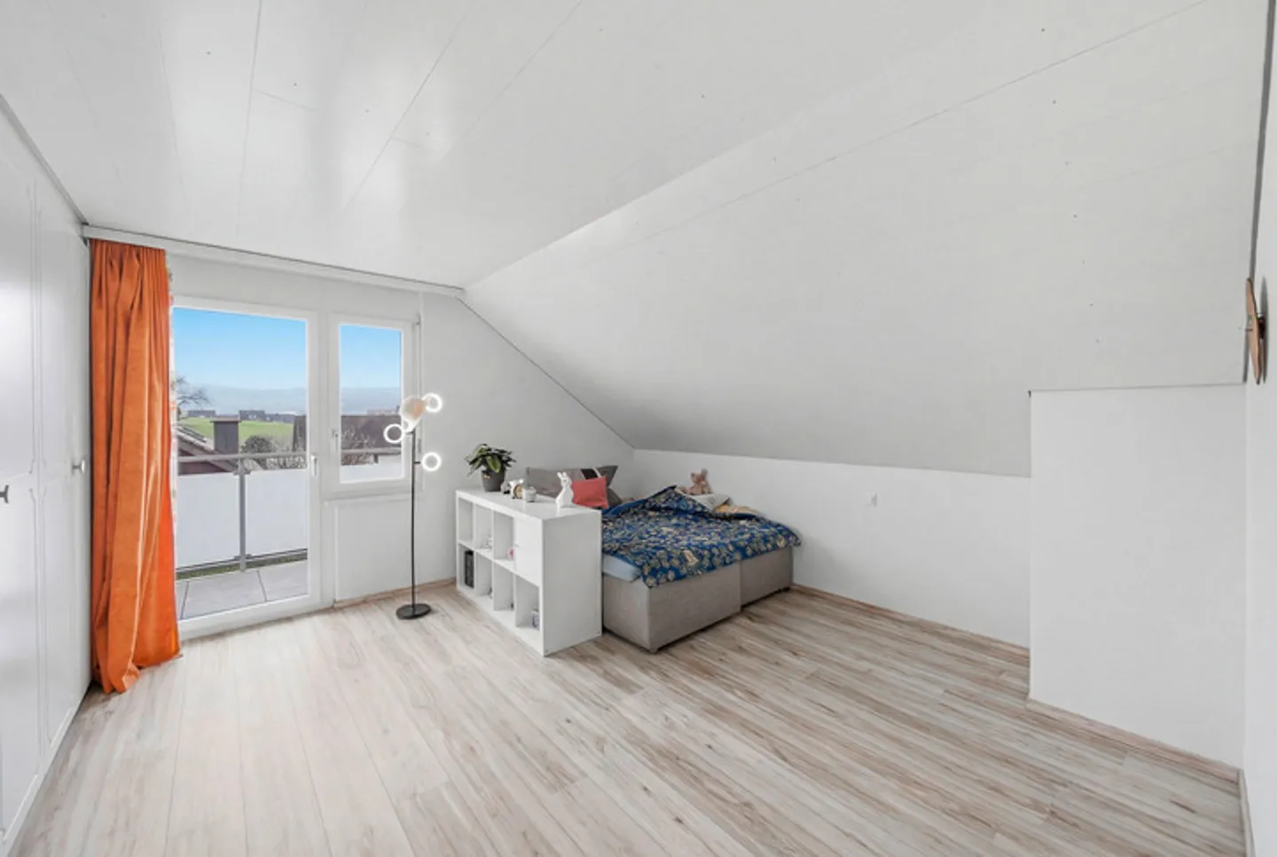 DETACHED 5.5 ROOM SINGLE-FAMILY HOUSE WITH POOL - WATT ELSE? - Photo 5 of 9