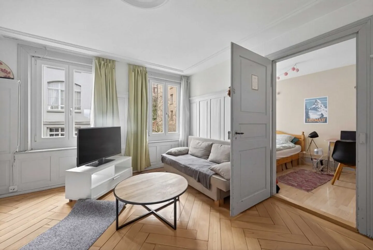 RARE OPPORTUNITY IN THE CITY CENTER - AFFORDABLE TRIPLE FAMILY HOUSE - Photo 2 of 9