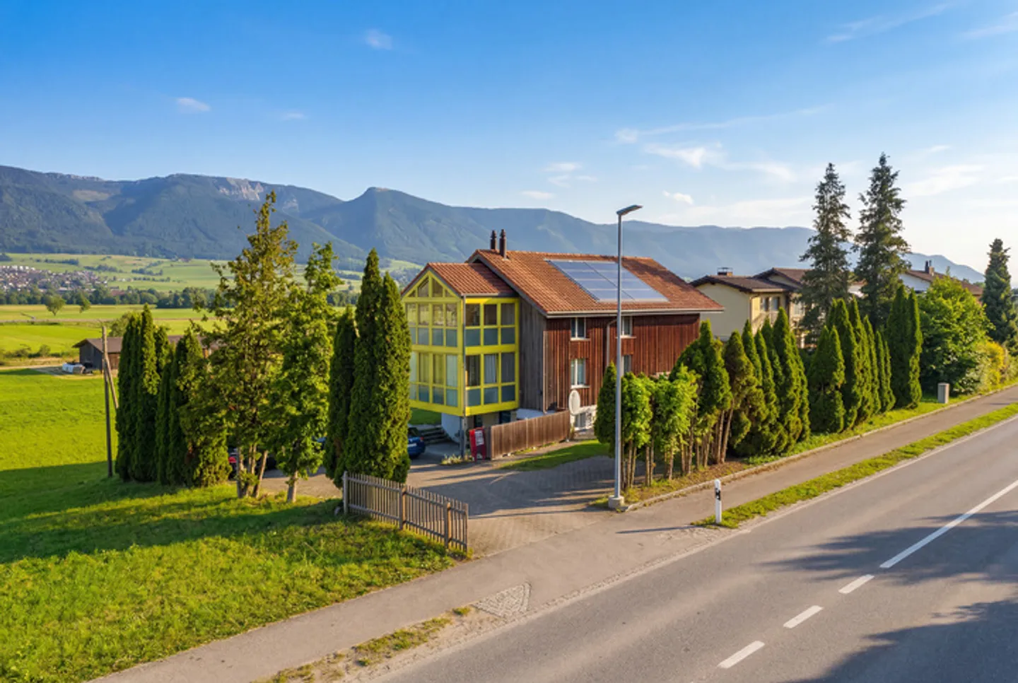 THE HOUSE OF POSSIBILITIES - Photo 7 of 8