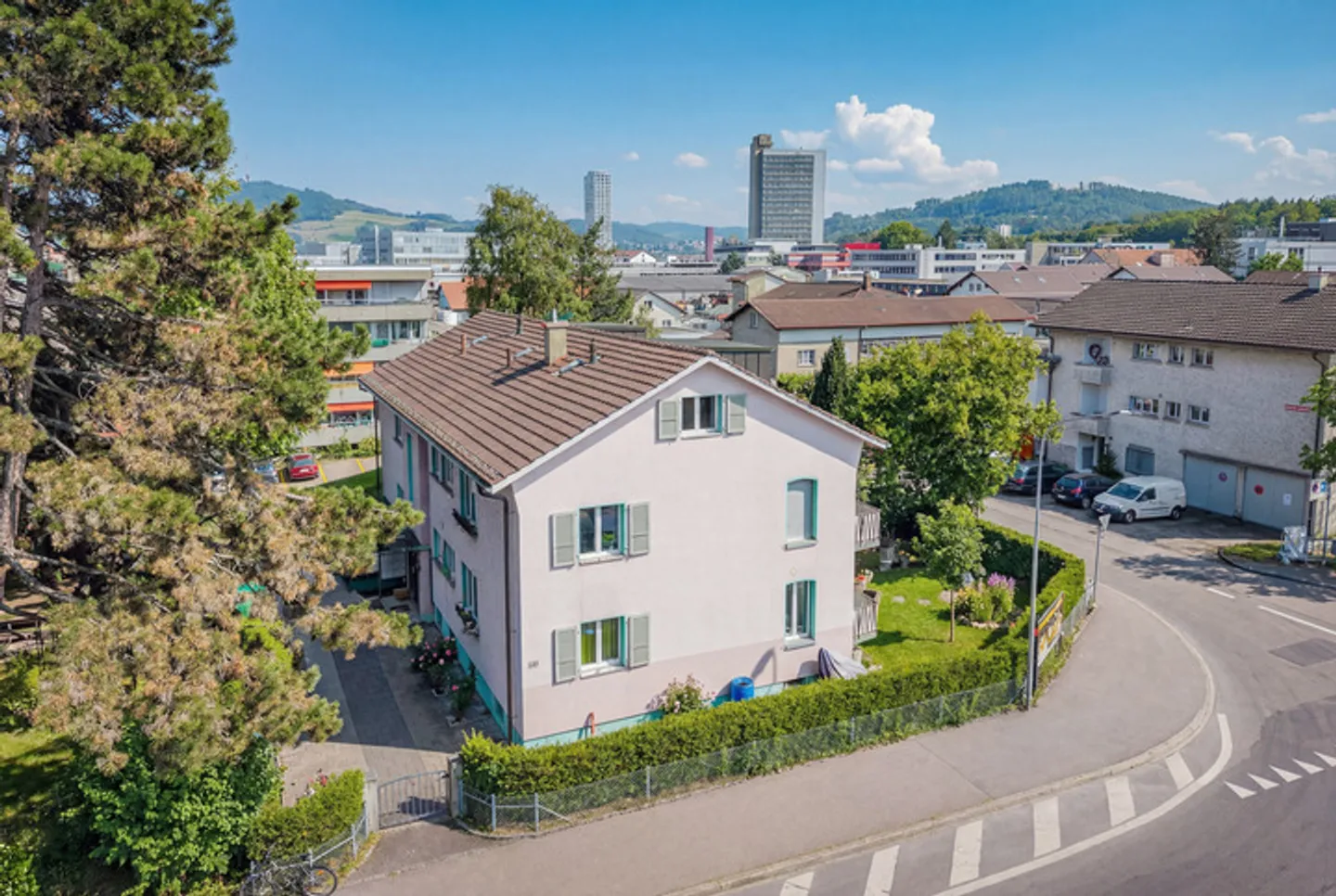 RENTAL OPPORTUNITY IN THE BERN SCHOSSHALDEN QUARTER (4.3%) - Photo 1 of 8