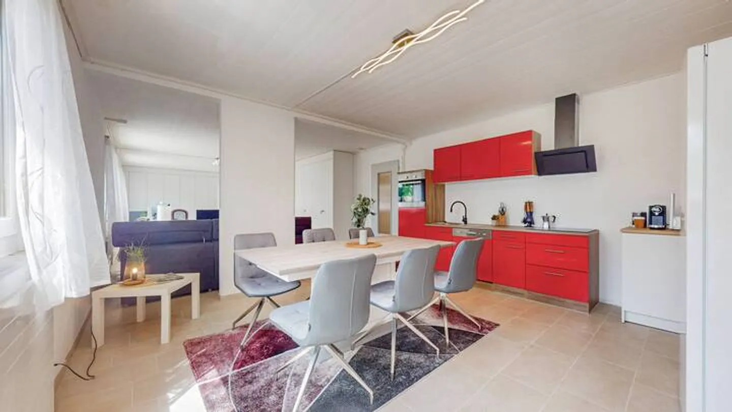 UNE MAISON, DEUX MONDES - LOFT ET APPARTEMENT EN DIALOGUE - Photo 2 sur 9