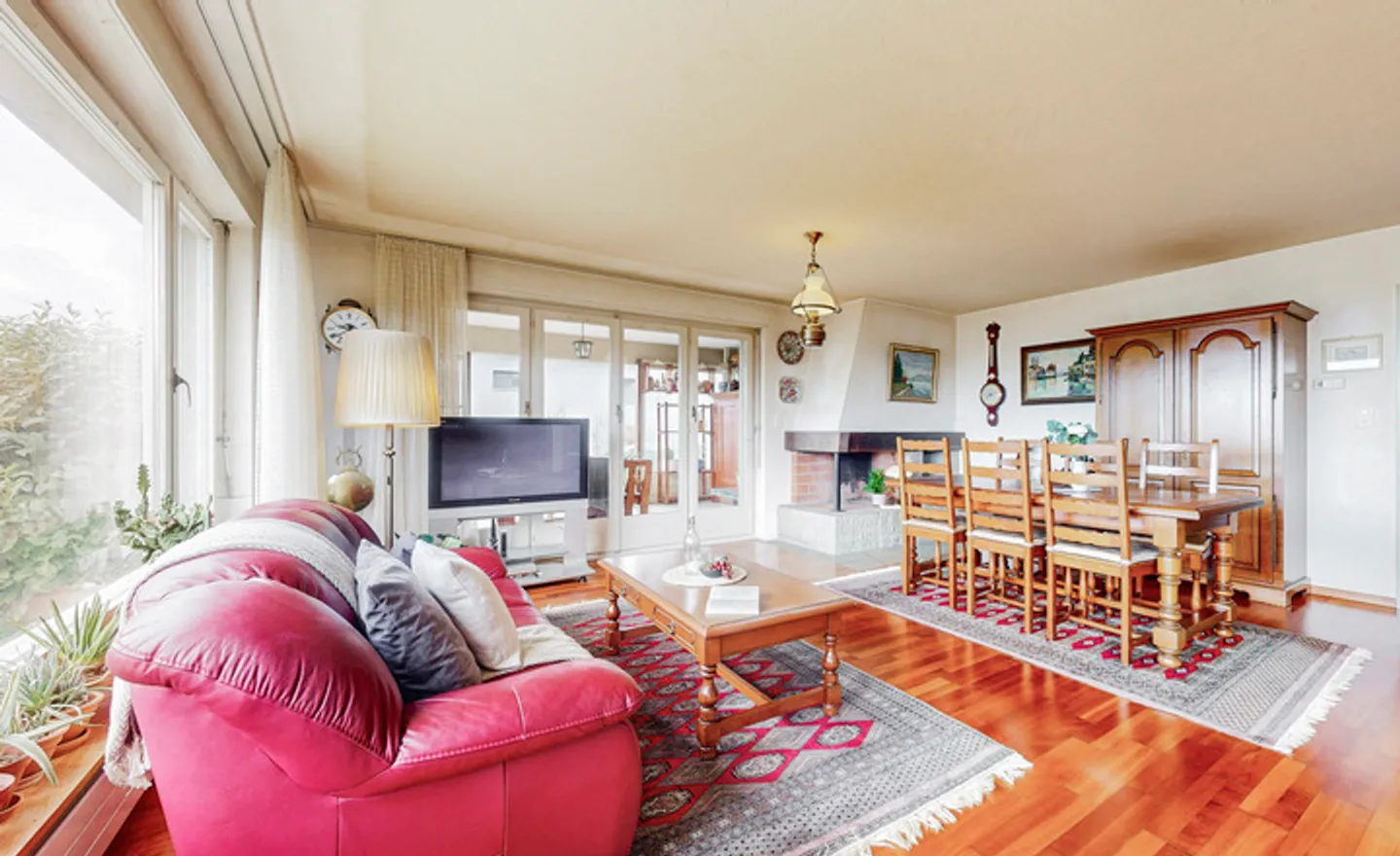 SPACE FOR FAMILY, LIVING AND FUTURE: LIVING IN NÜRENSDORF - Photo 2 of 9