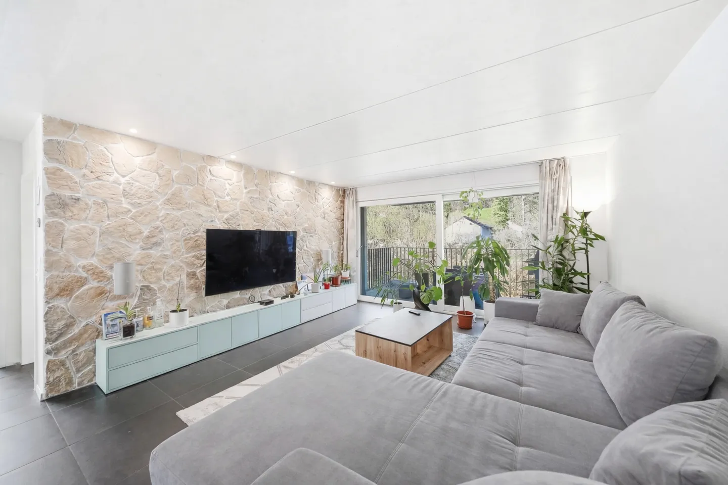 Light-Filled and Modern Living Space in Idyllic Location - Photo 2 of 9