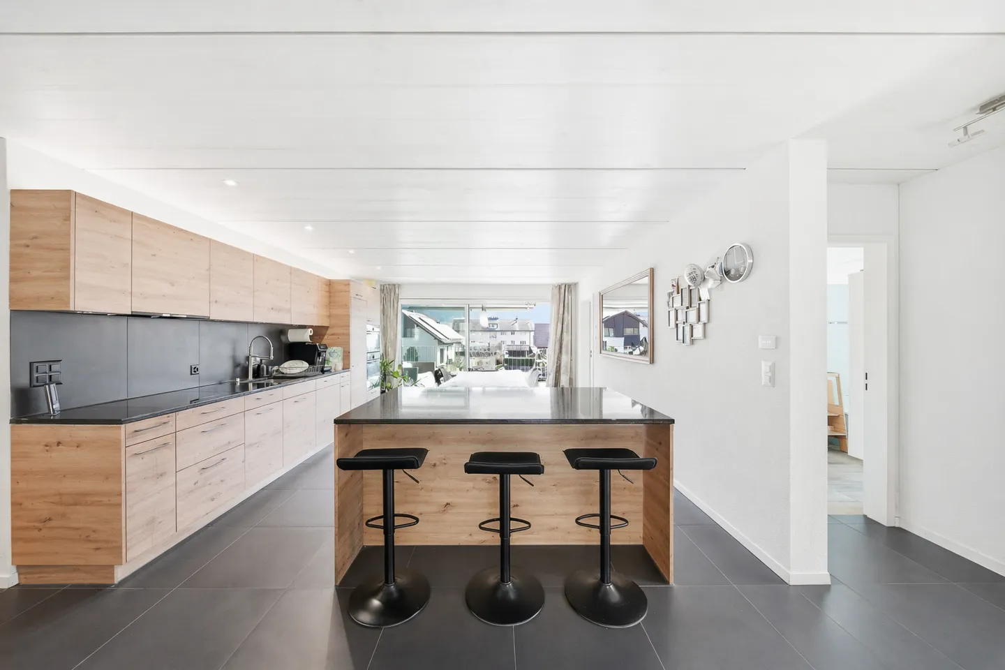 Light-Filled and Modern Living Space in Idyllic Location - Photo 3 of 9