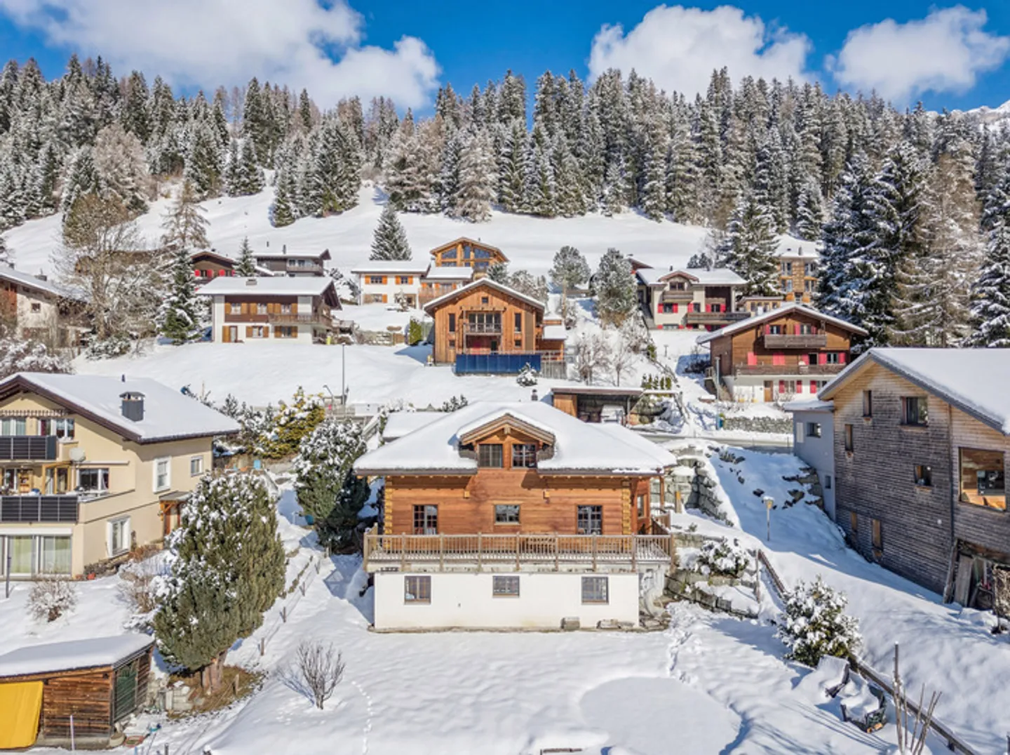 CABANE EN BOIS DE PREMIÈRE CLASSE À CHURWALDEN - PENTHOUSE DE 4,5 CHAMBRES - Photo 8 sur 9